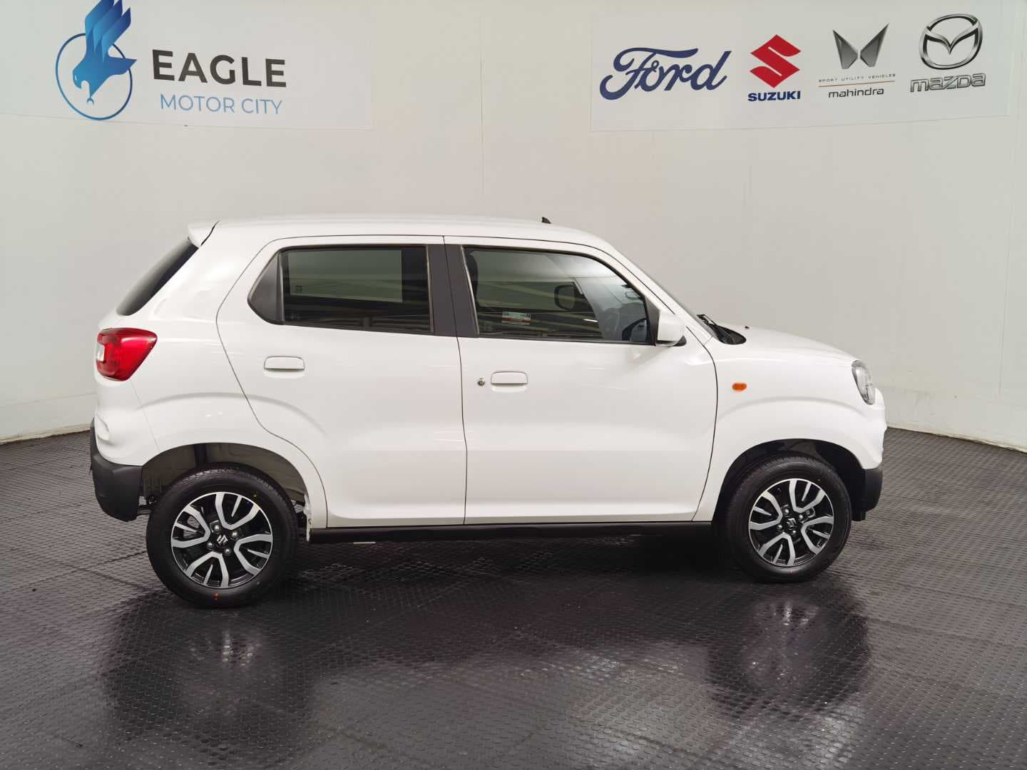 SUZUKI S-PRESSO 1.0 GL+ AMT image 3