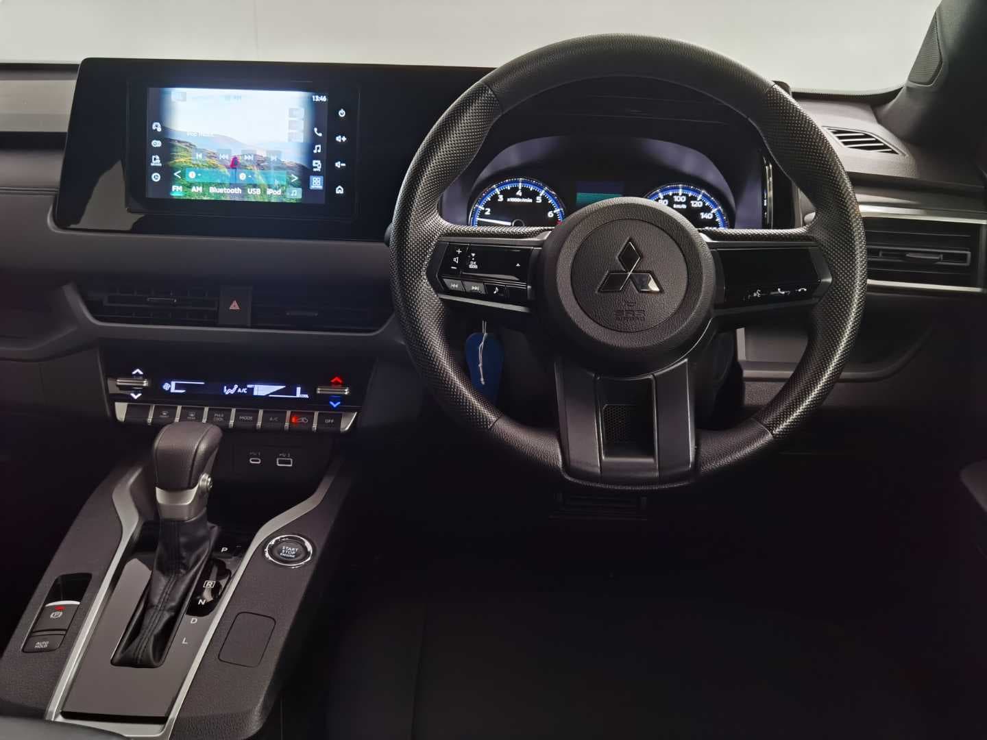 MITSUBISHI OUTLANDER SPORT 1.5 GL CVT image 19