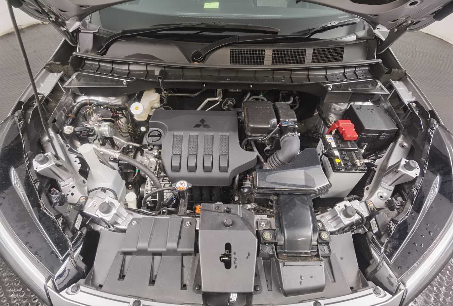MITSUBISHI OUTLANDER SPORT 1.5 GL CVT image 5
