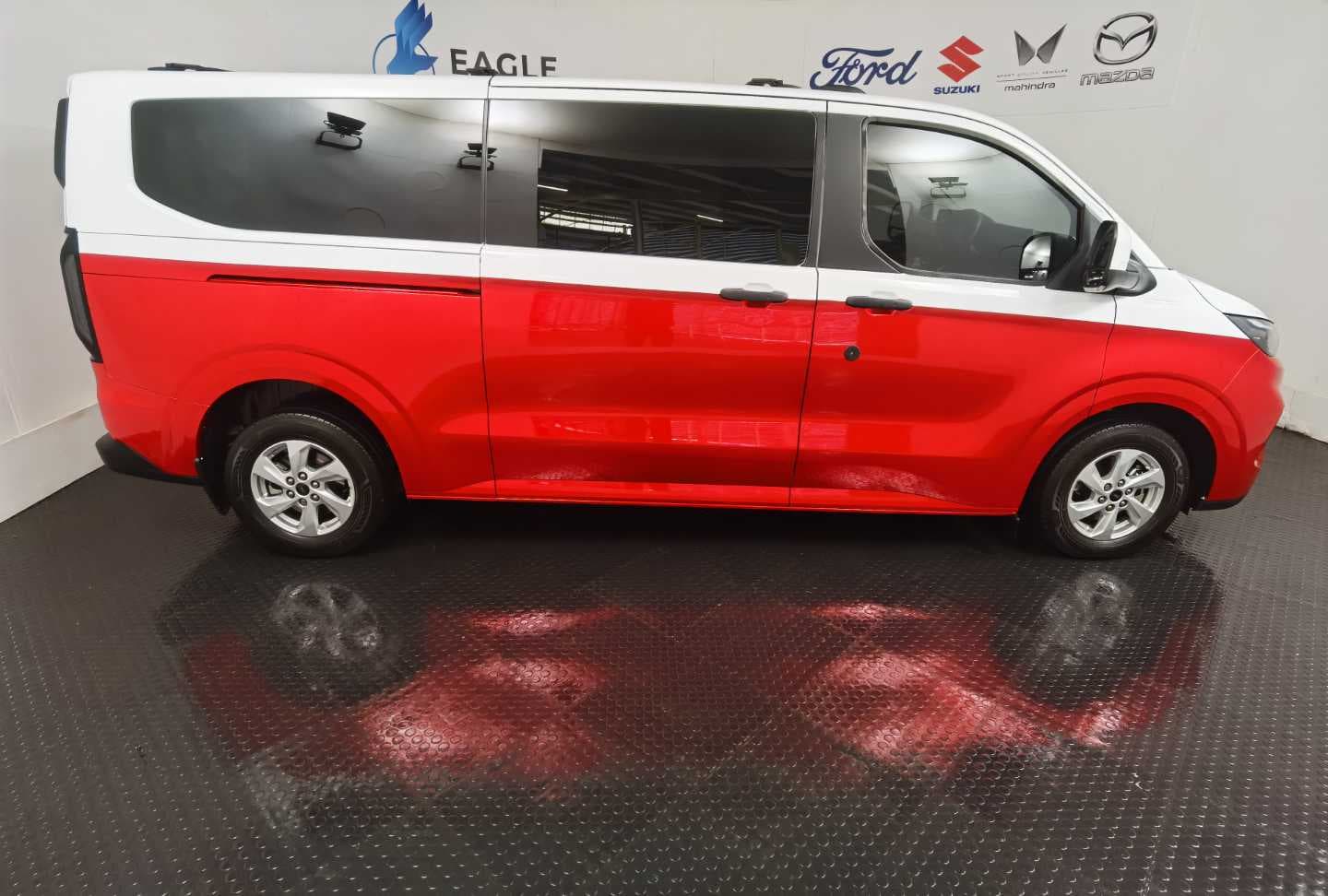 FORD TOURNEO CUSTOM 2.0TDCi TREND A/T (96KW) image 8