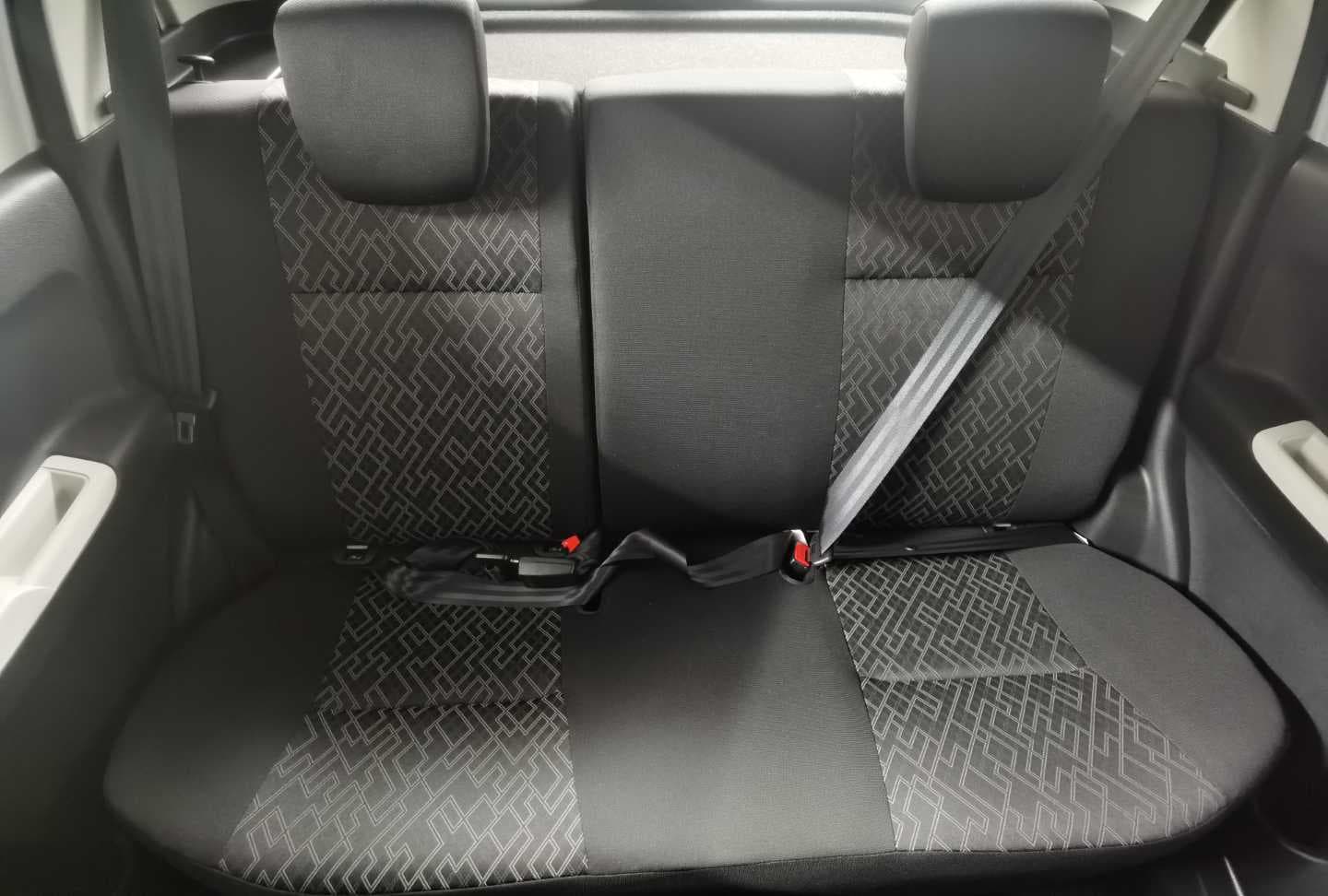 SUZUKI IGNIS 1.2 GLX image 17
