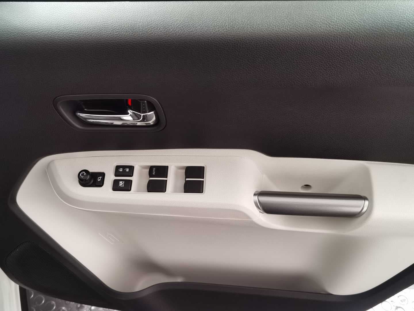 SUZUKI IGNIS 1.2 GLX image 11