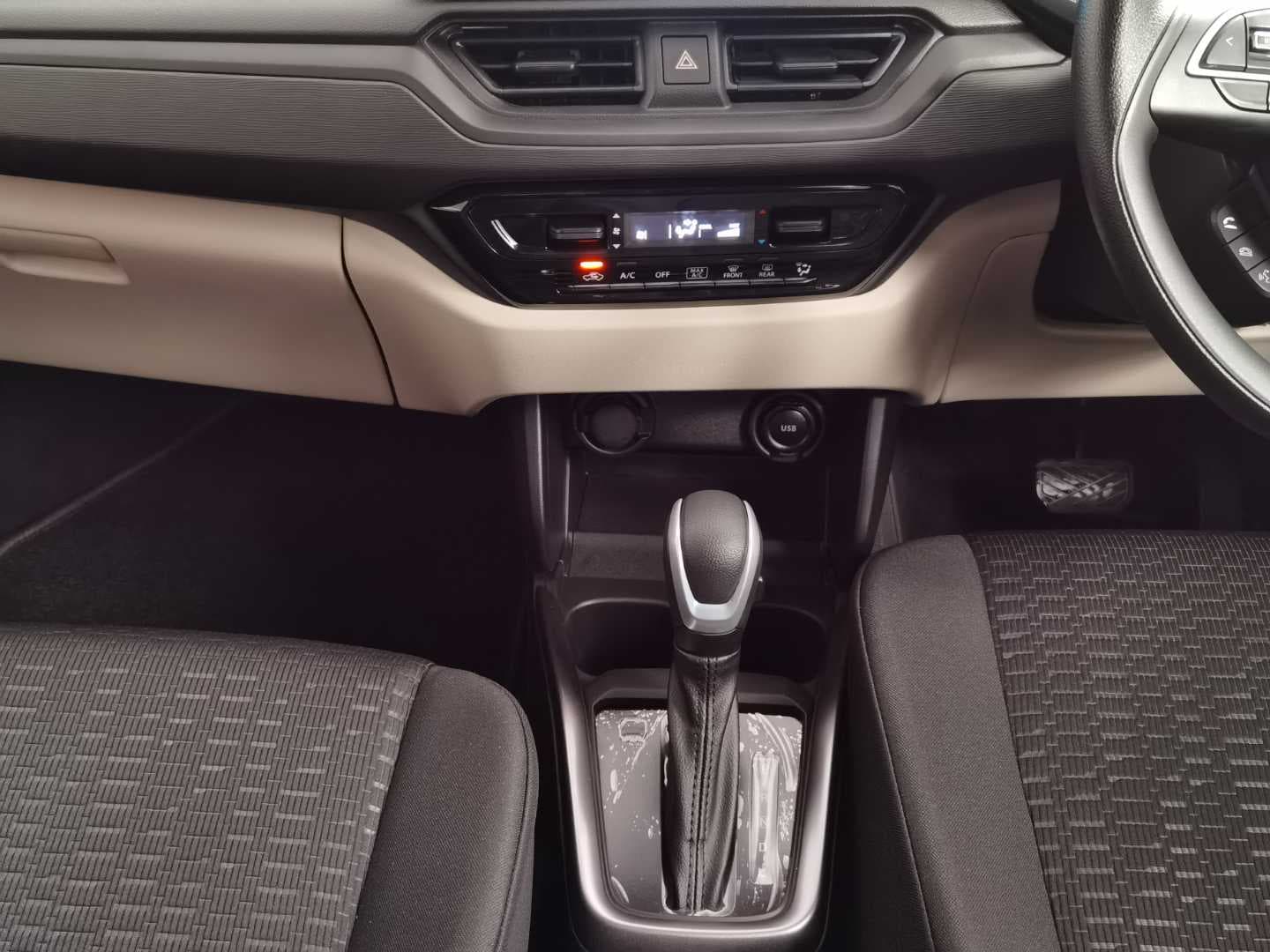SUZUKI DZIRE 1.2 GL+ CVT image 8
