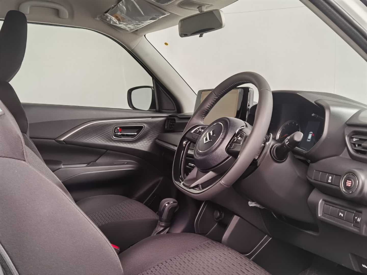 SUZUKI SWIFT 1.2 GLX CVT image 15