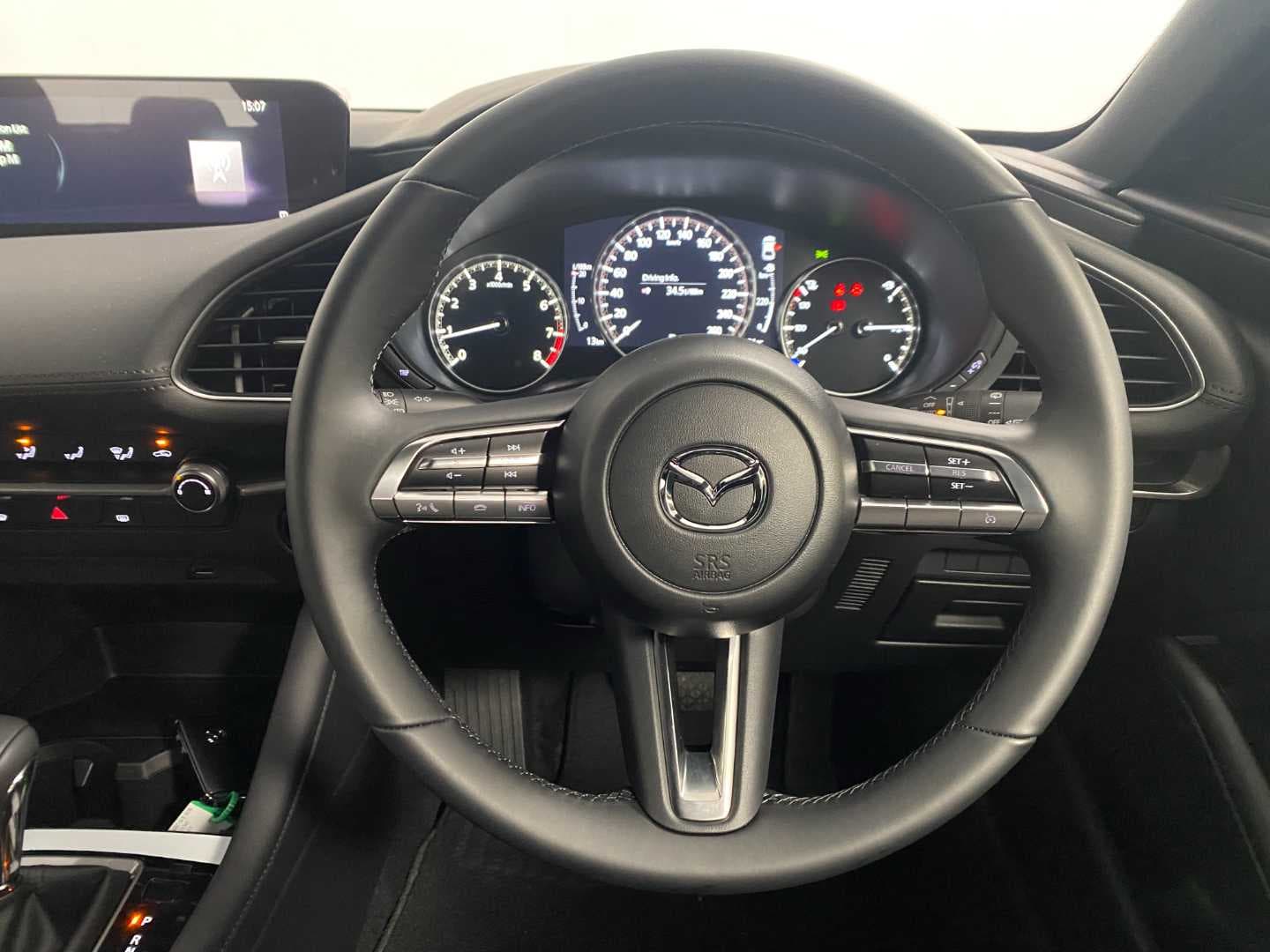 Mazda 3 1.5 DYNAMIC A/T 5DR image 14