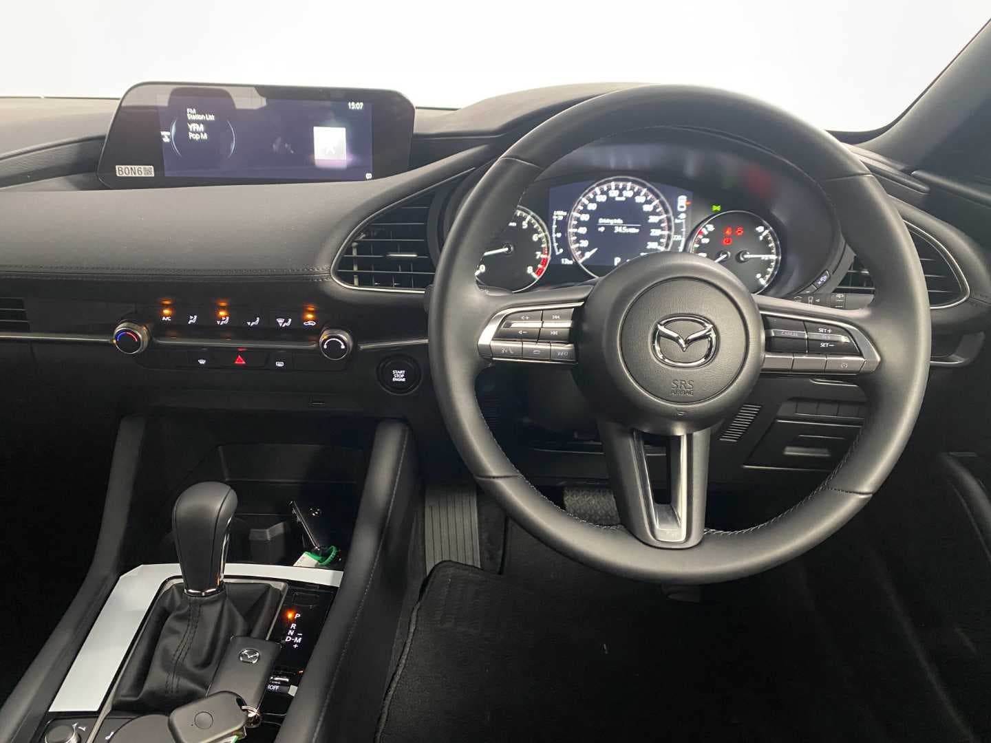 Mazda 3 1.5 DYNAMIC A/T 5DR image 13