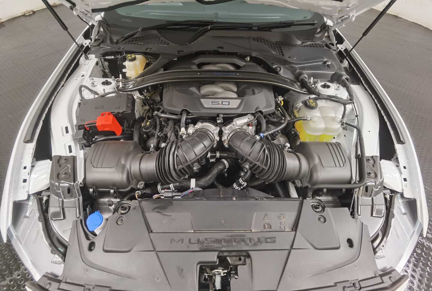 FORD MUSTANG 5.0 DARK HORSE A/T image 5
