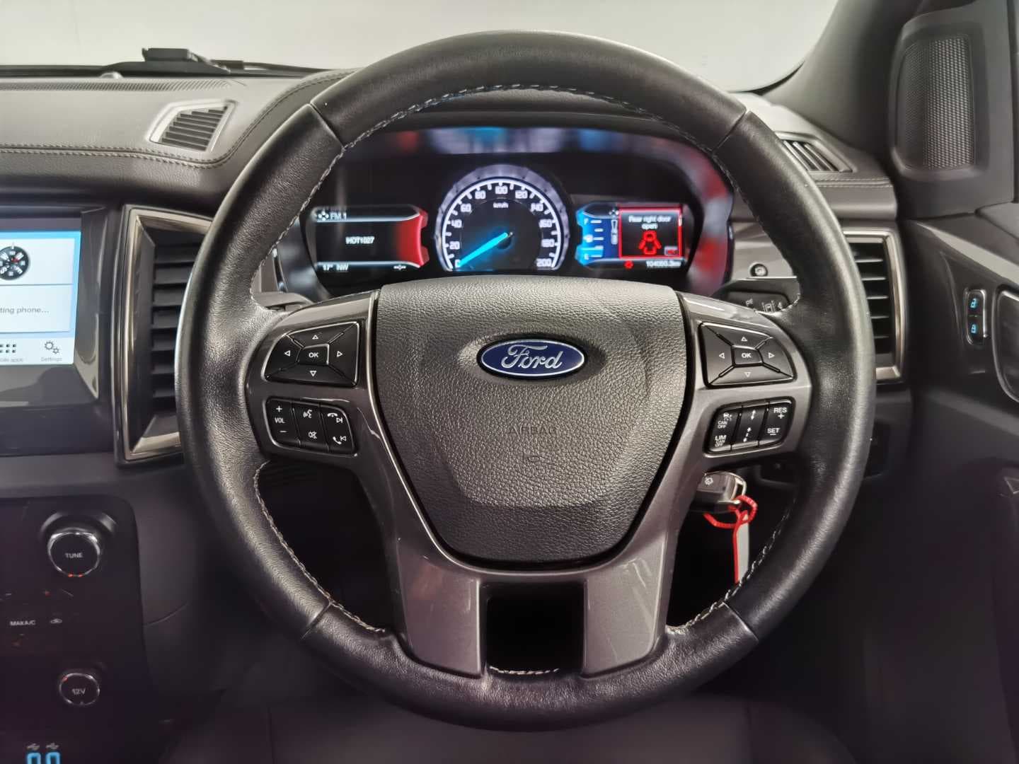 FORD EVEREST 3.2 TDCi LTD 4X4 A/T image 16