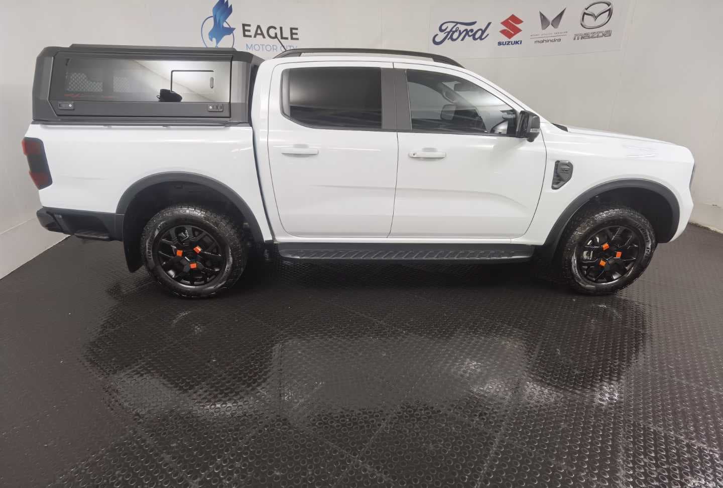 FORD RANGER 3.0D V6 WILDTRAK A/T 4X4 D/C P/U image 10