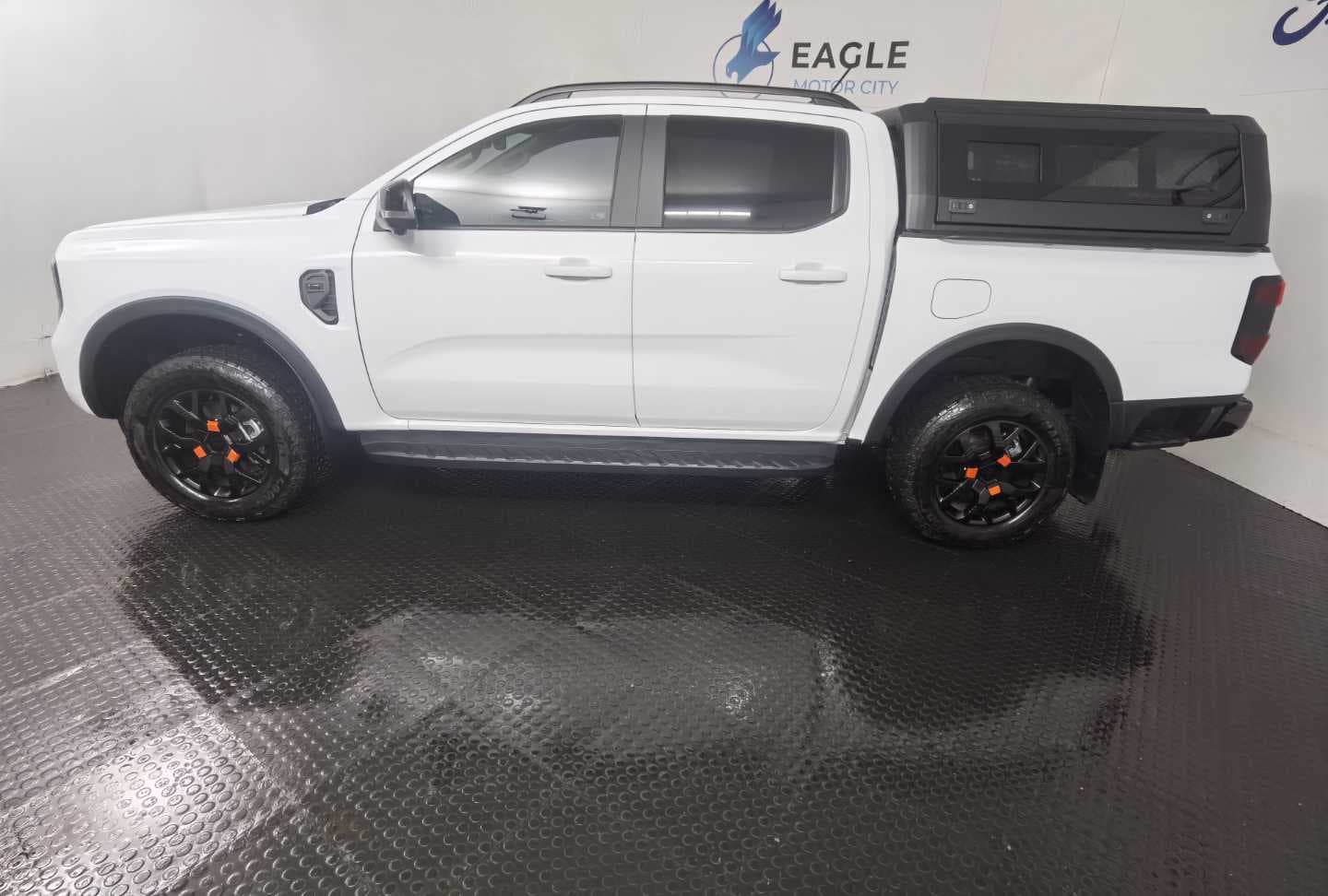 FORD RANGER 3.0D V6 WILDTRAK A/T 4X4 D/C P/U image 12