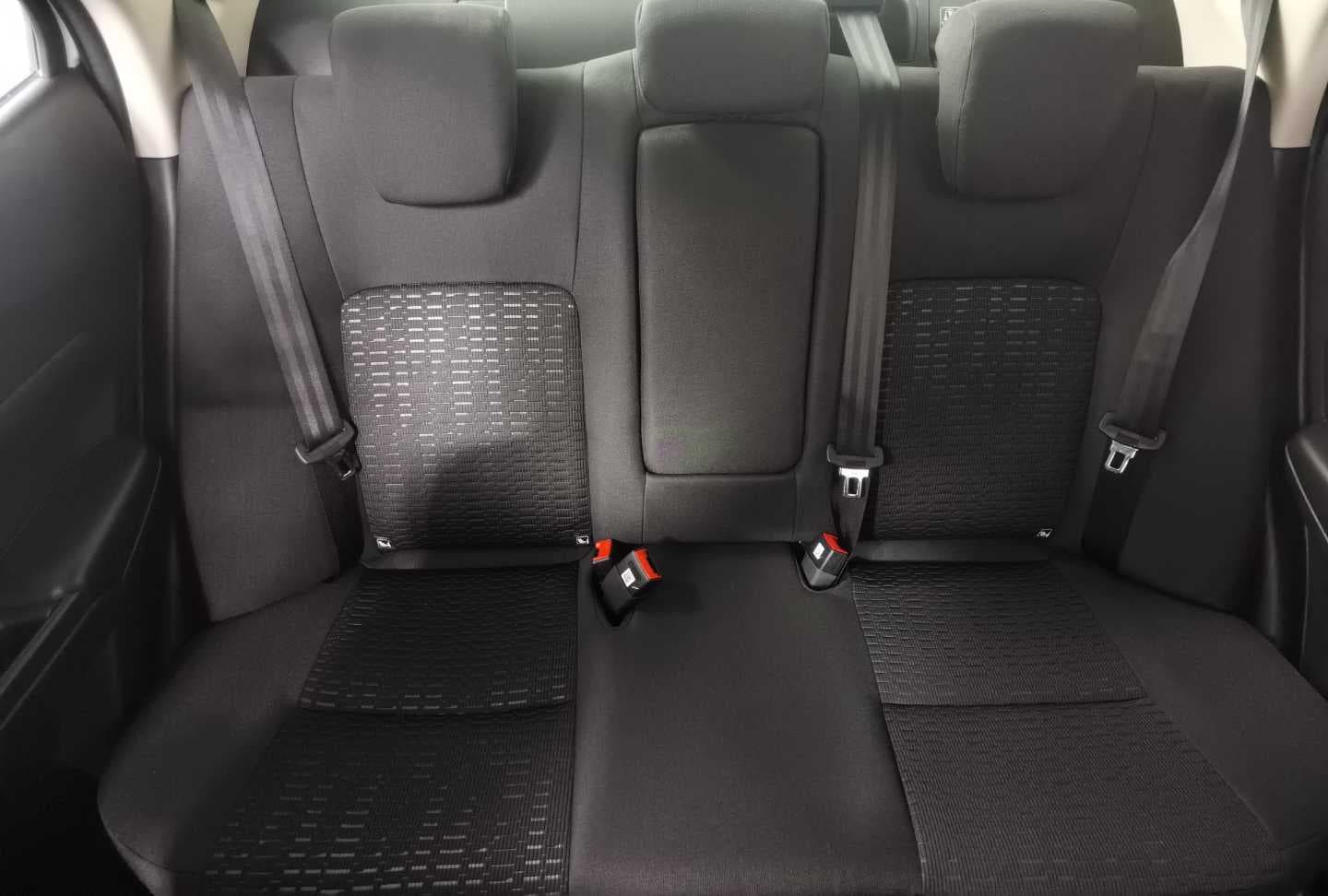 SUZUKI DZIRE 1.2 GA image 21
