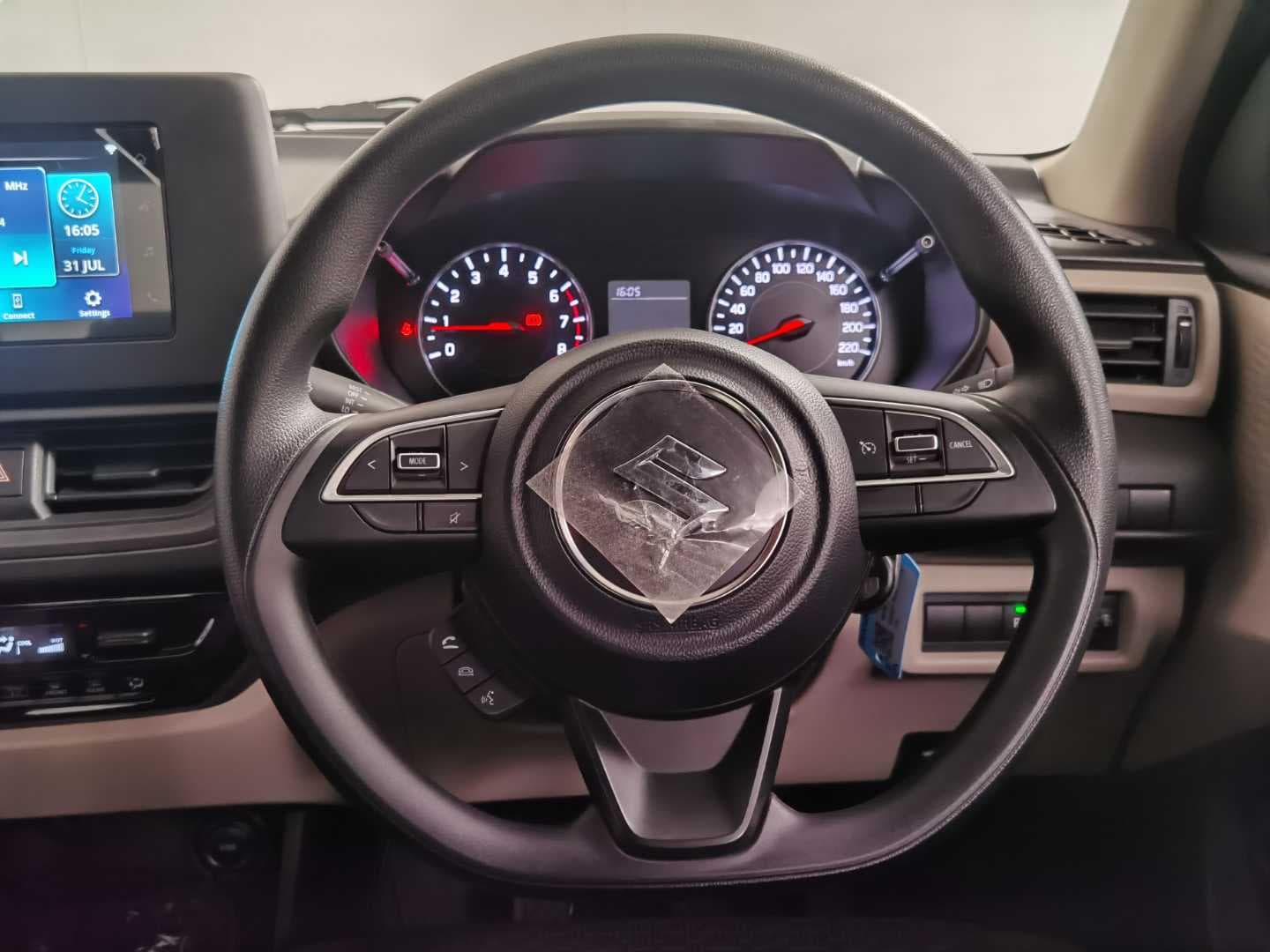 SUZUKI DZIRE 1.2 GL+ image 20