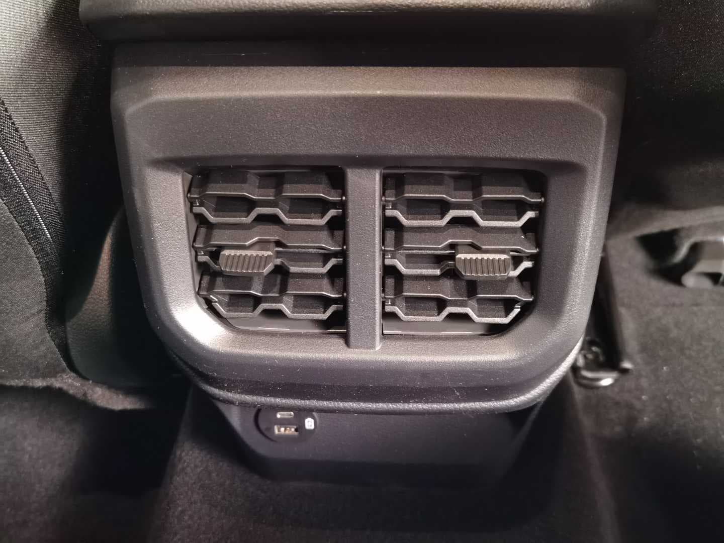 FORD RANGER 2.0D SIT XL A/T D/C P/U image 15