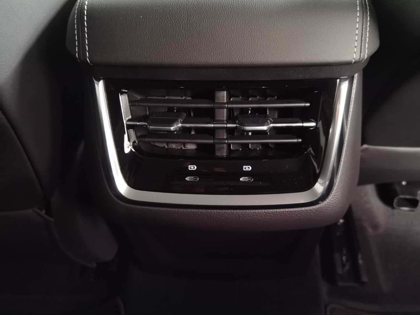 FORD TERRITORY TREND 1.8L ECOBOOST A/T image 15