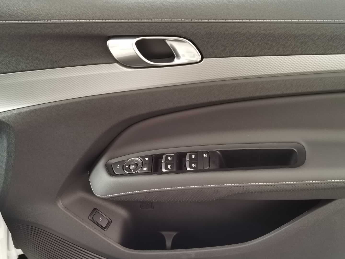 FORD TERRITORY TREND 1.8L ECOBOOST A/T image 17
