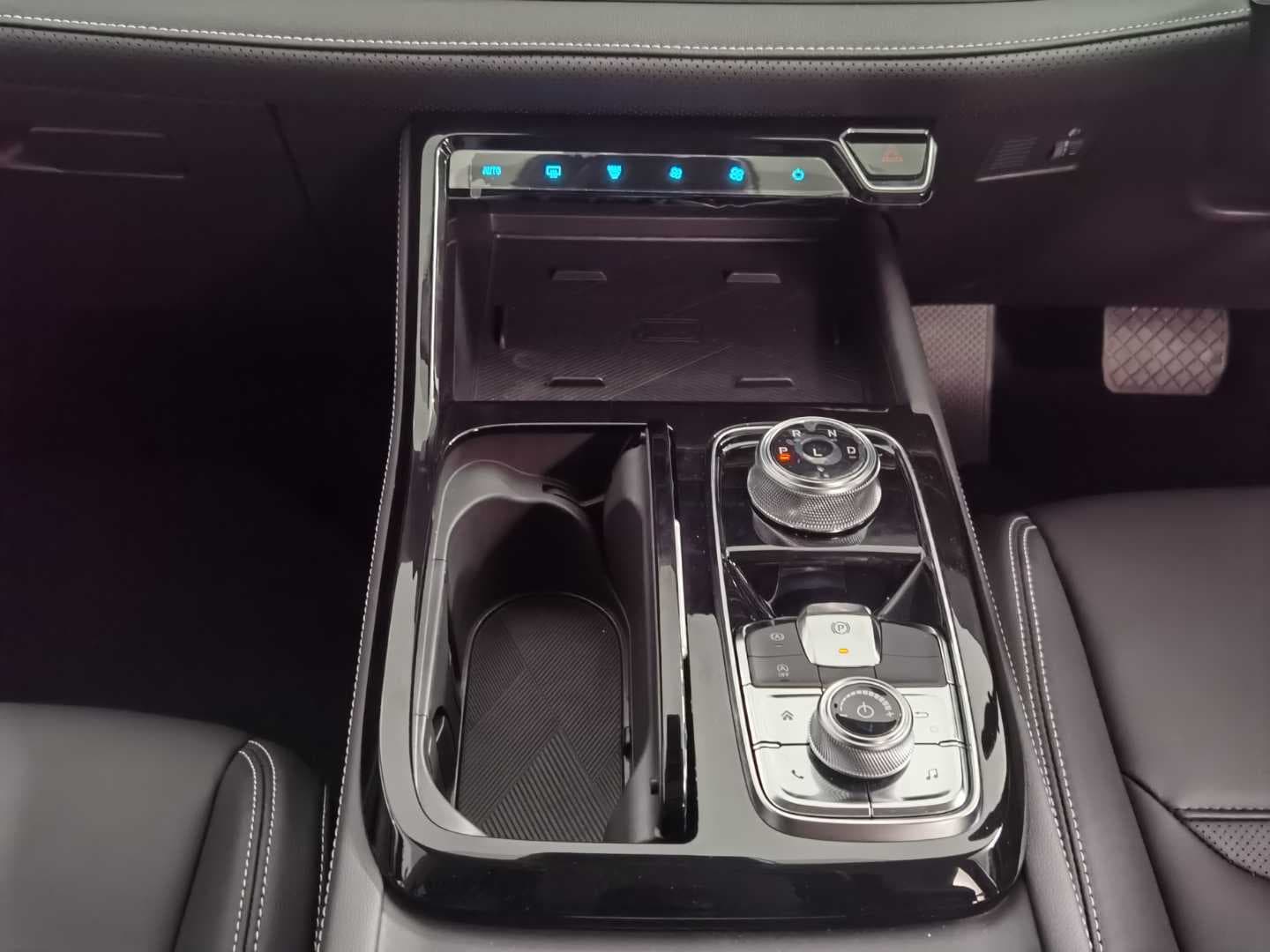 FORD TERRITORY TREND 1.8L ECOBOOST A/T image 12
