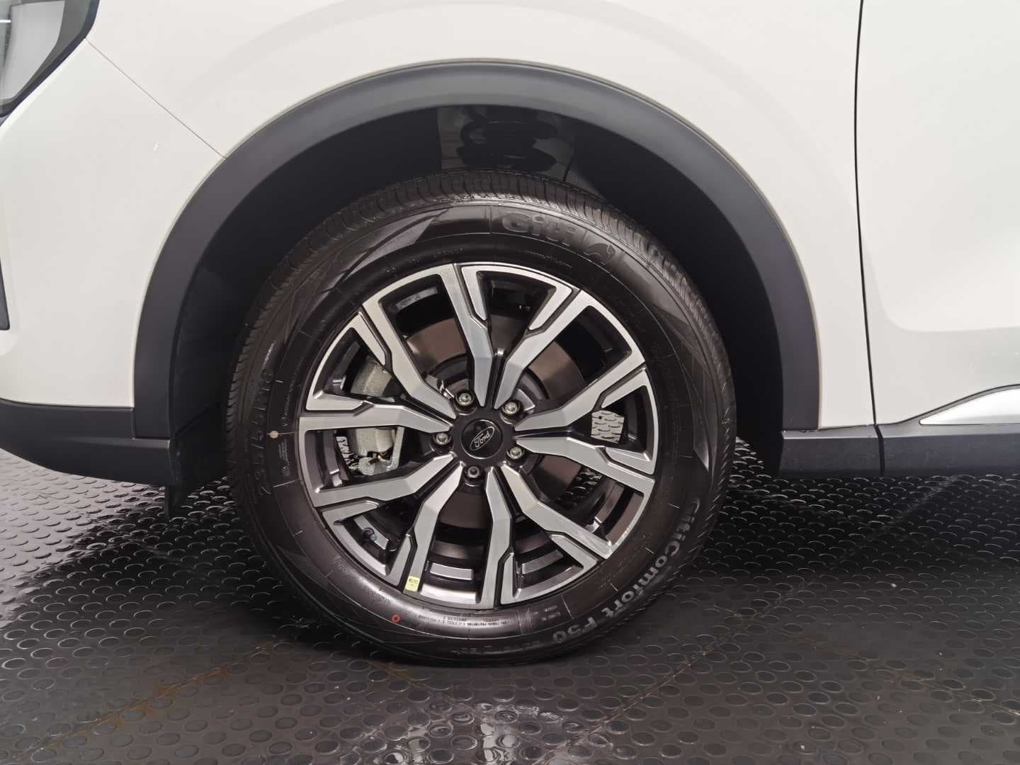 FORD TERRITORY TREND 1.8L ECOBOOST A/T image 12