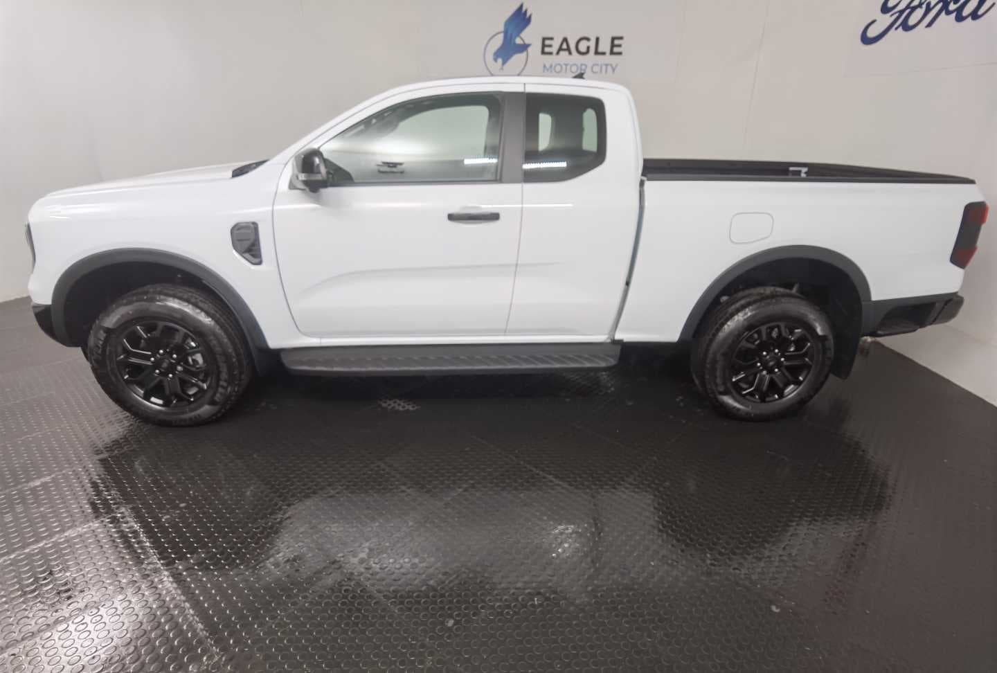 FORD RANGER 2.3 SPORT A/T SUPER CAB P/U image 11