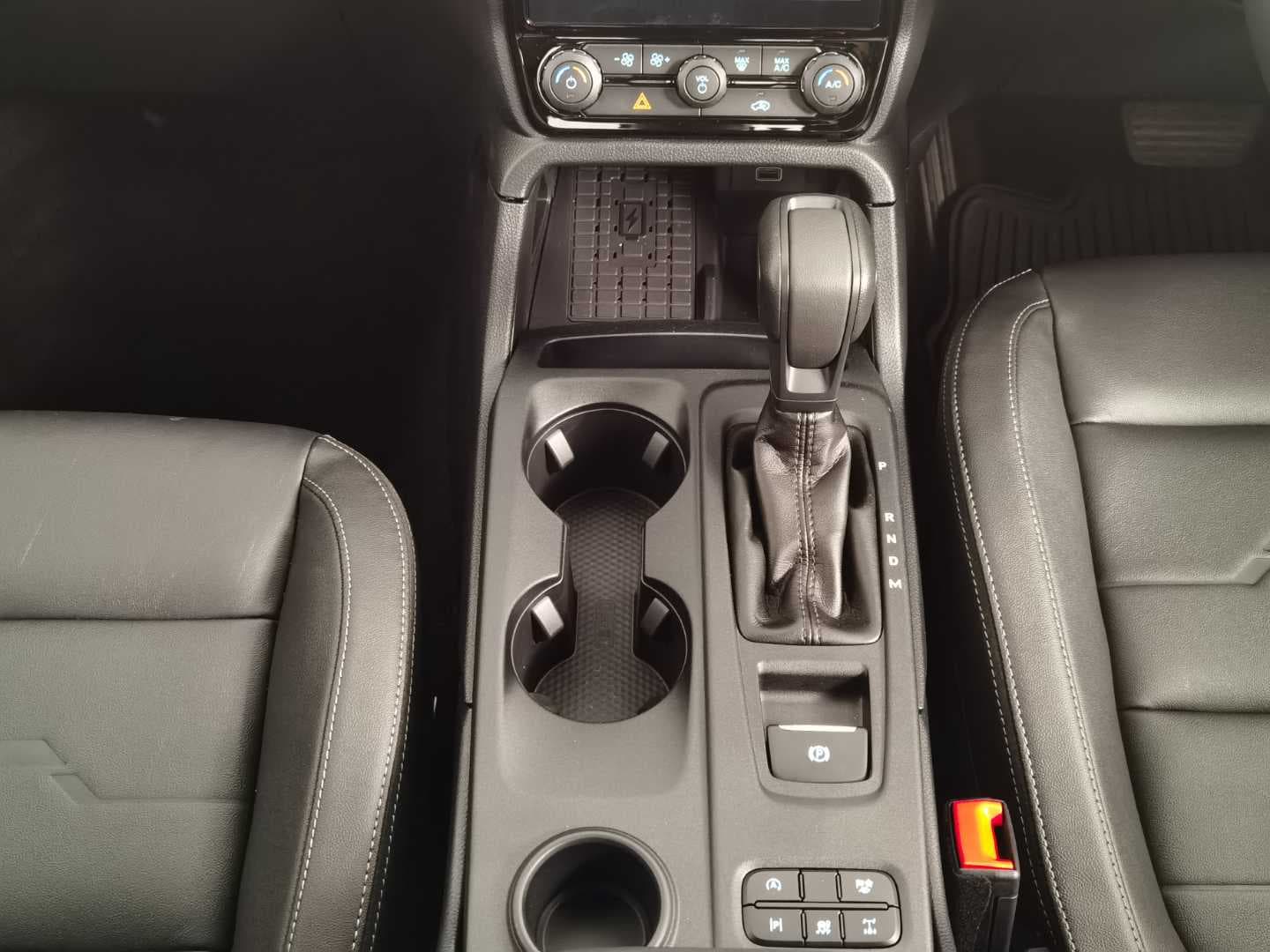 FORD RANGER 2.3 SPORT A/T SUPER CAB P/U image 18