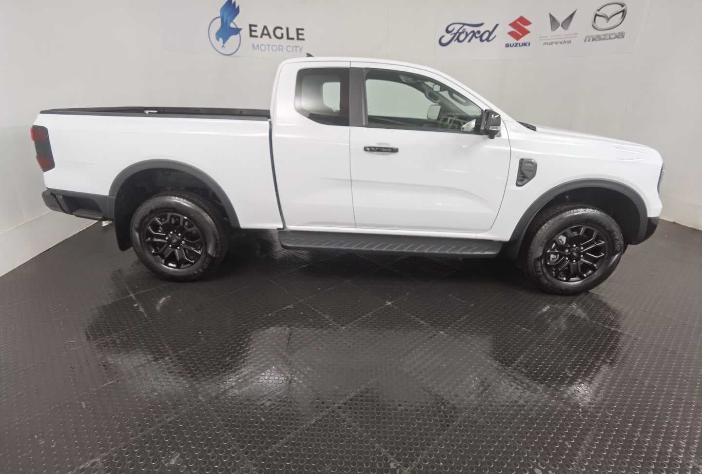FORD RANGER 2.3 SPORT A/T SUPER CAB P/U image 10