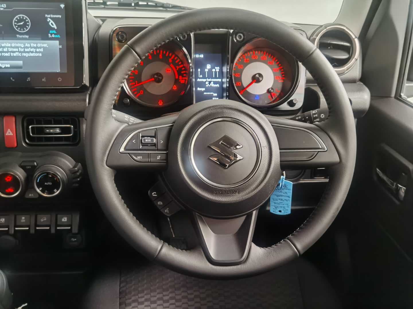 SUZUKI JIMNY 1.5 GLX image 18
