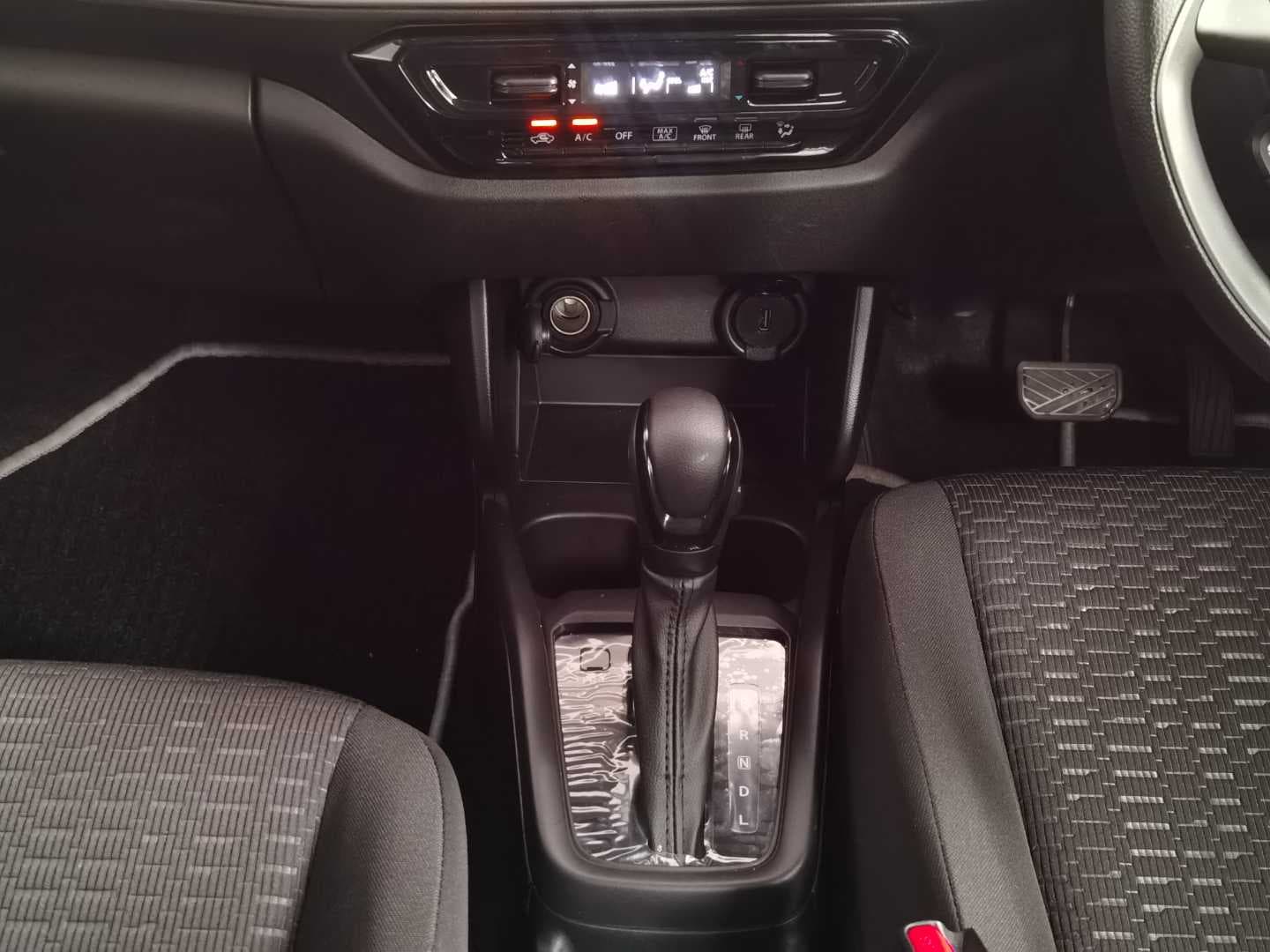 SUZUKI SWIFT 1.2 GL+ CVT image 15