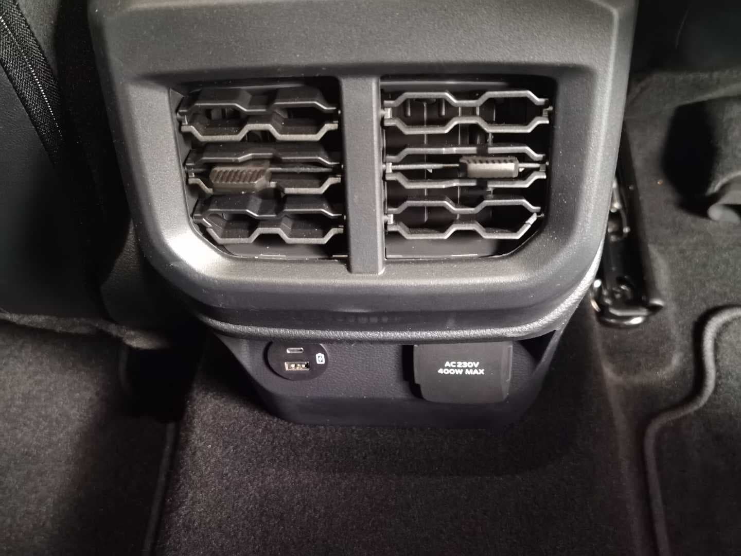FORD RANGER 2.3 WILDTRAK A/T D/C P/U image 15