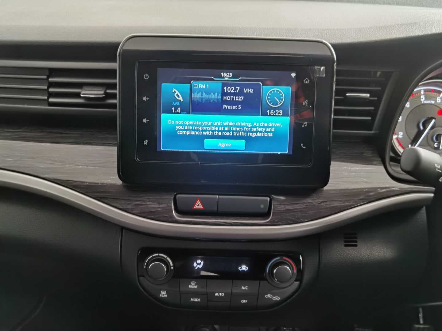 SUZUKI XL6 1.5 GL A/T image 12