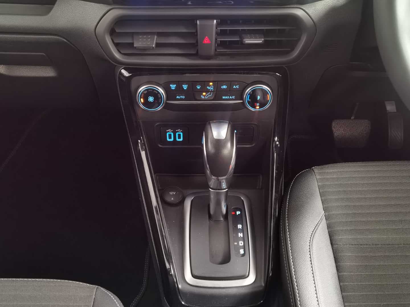FORD ECOSPORT 1.0 ECOBOOST TITANIUM A/T image 14