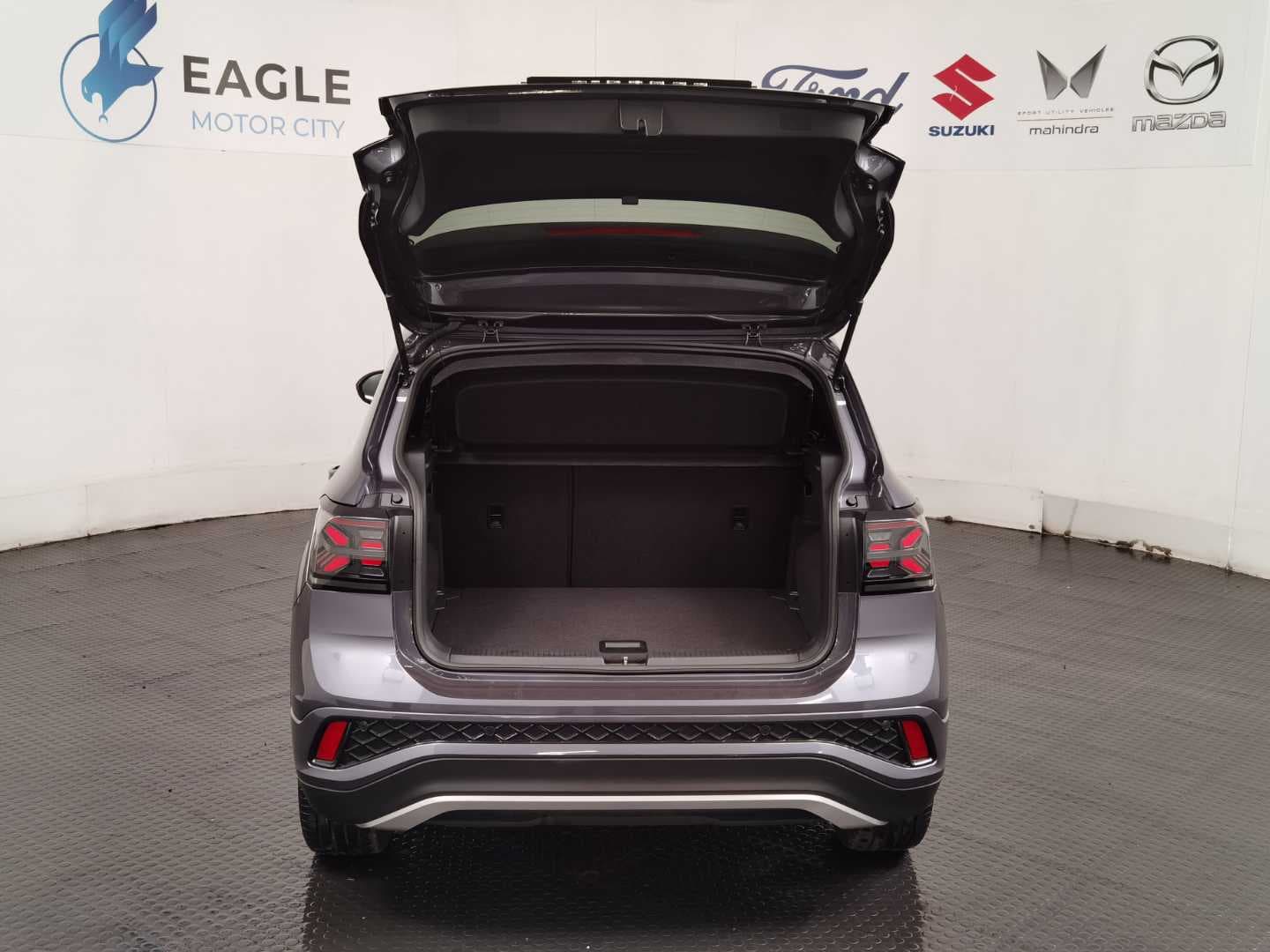 VOLKSWAGEN T-CROSS 1.0 TSI R-LINE DSG image 6