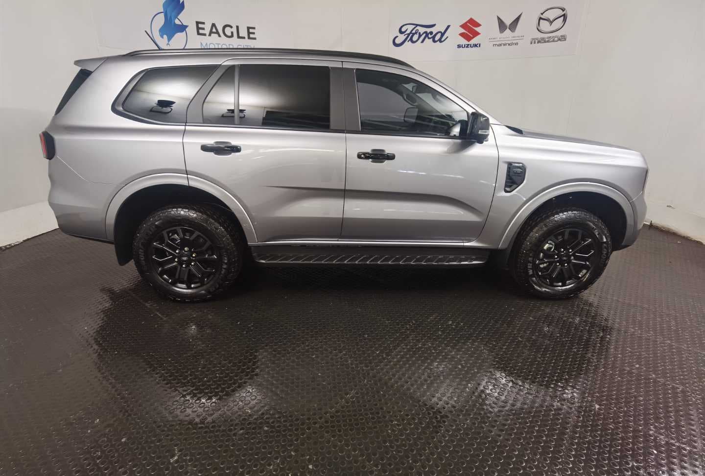FORD EVEREST 3.0D V6 SPORT AWD A/T image 9