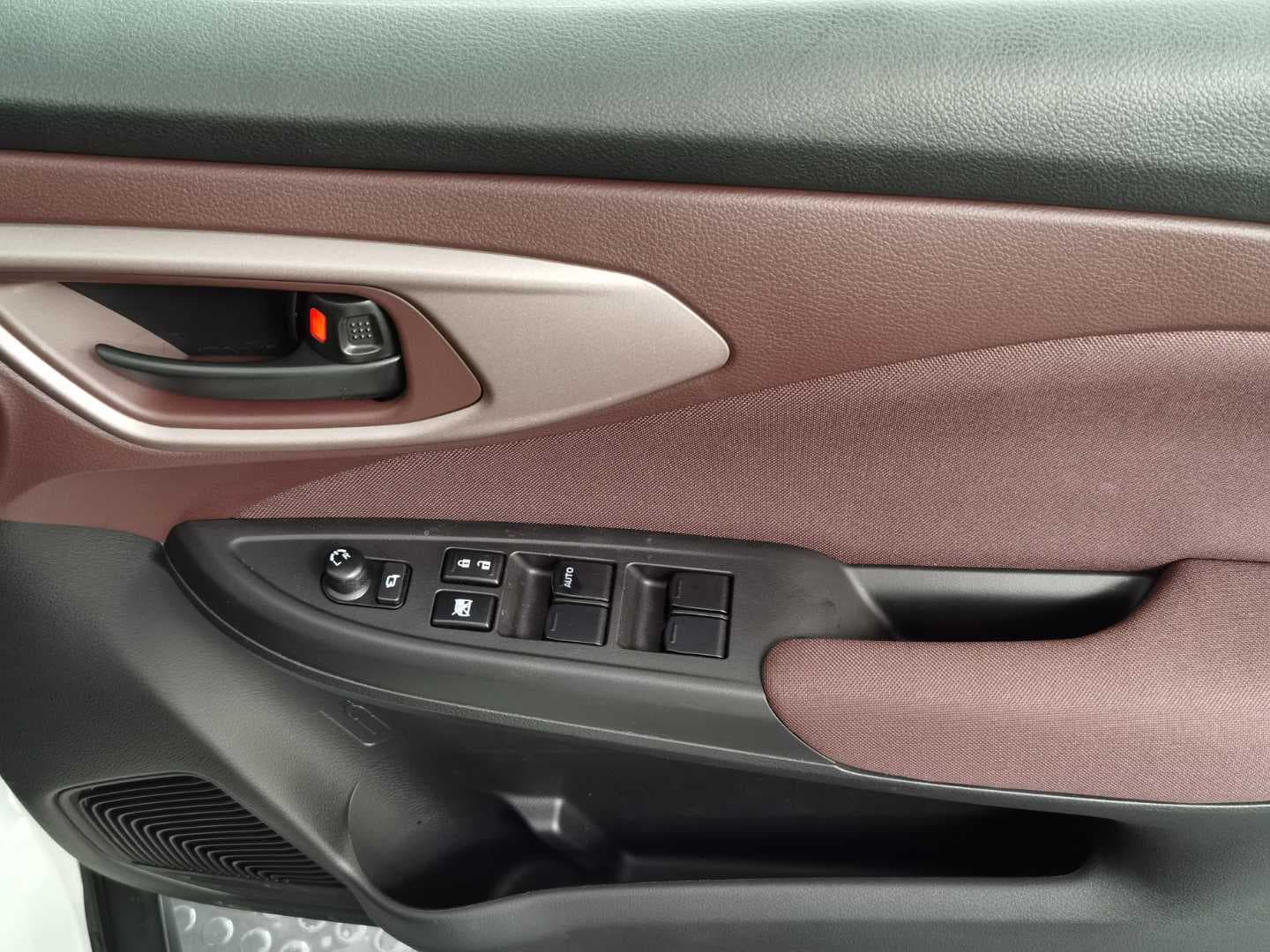 SUZUKI FRONX 1.5 GL image 13