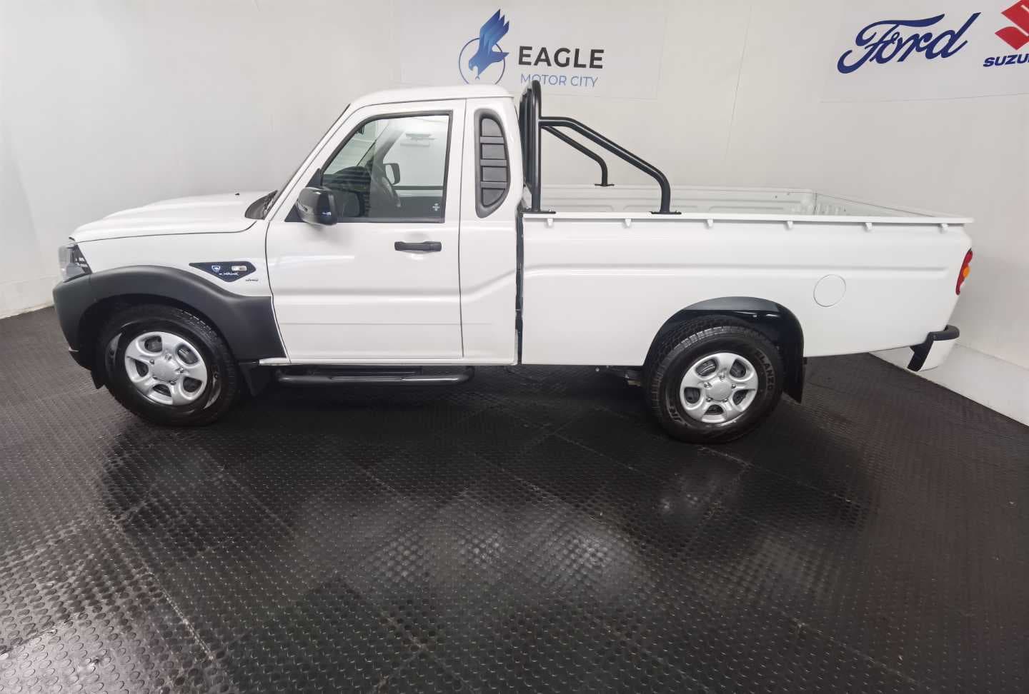MAHINDRA PIK UP 2.2 mHAWK S4 P/U S/C image 9