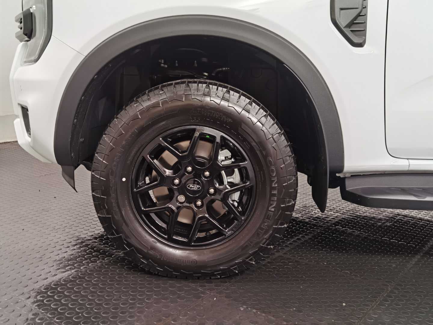 FORD RANGER 2.0D SIT XLT 4X4 A/T D/C P/U image 12