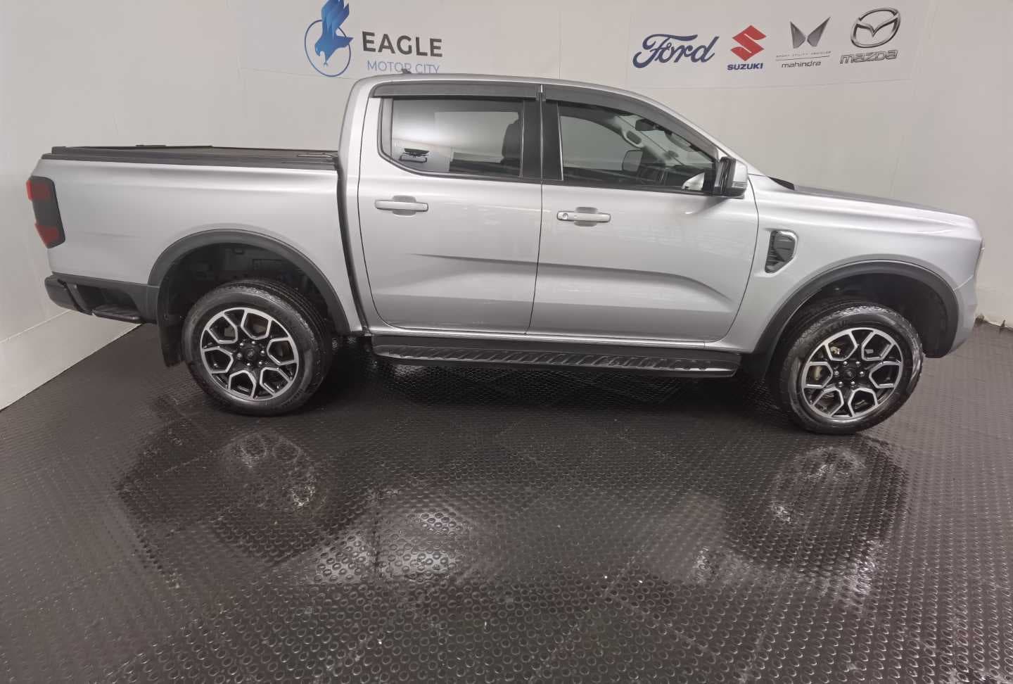 FORD RANGER 2.0D XLT 4X4 A/T D/C P/U image 3
