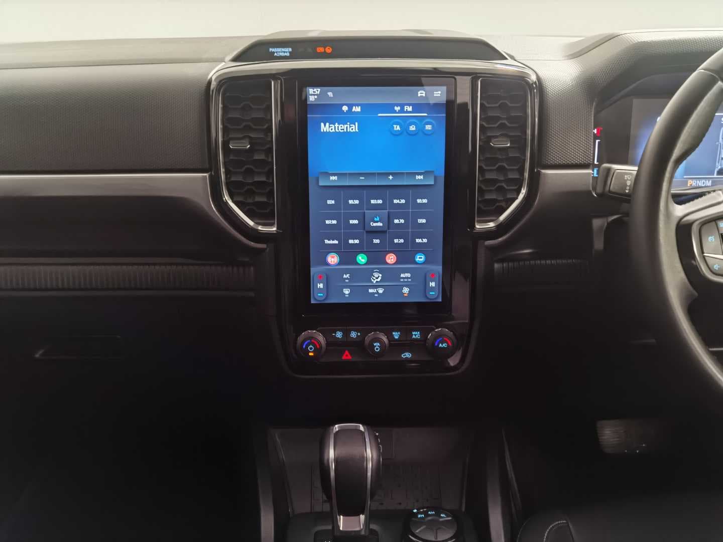 FORD RANGER 2.0D XLT 4X4 A/T D/C P/U image 16