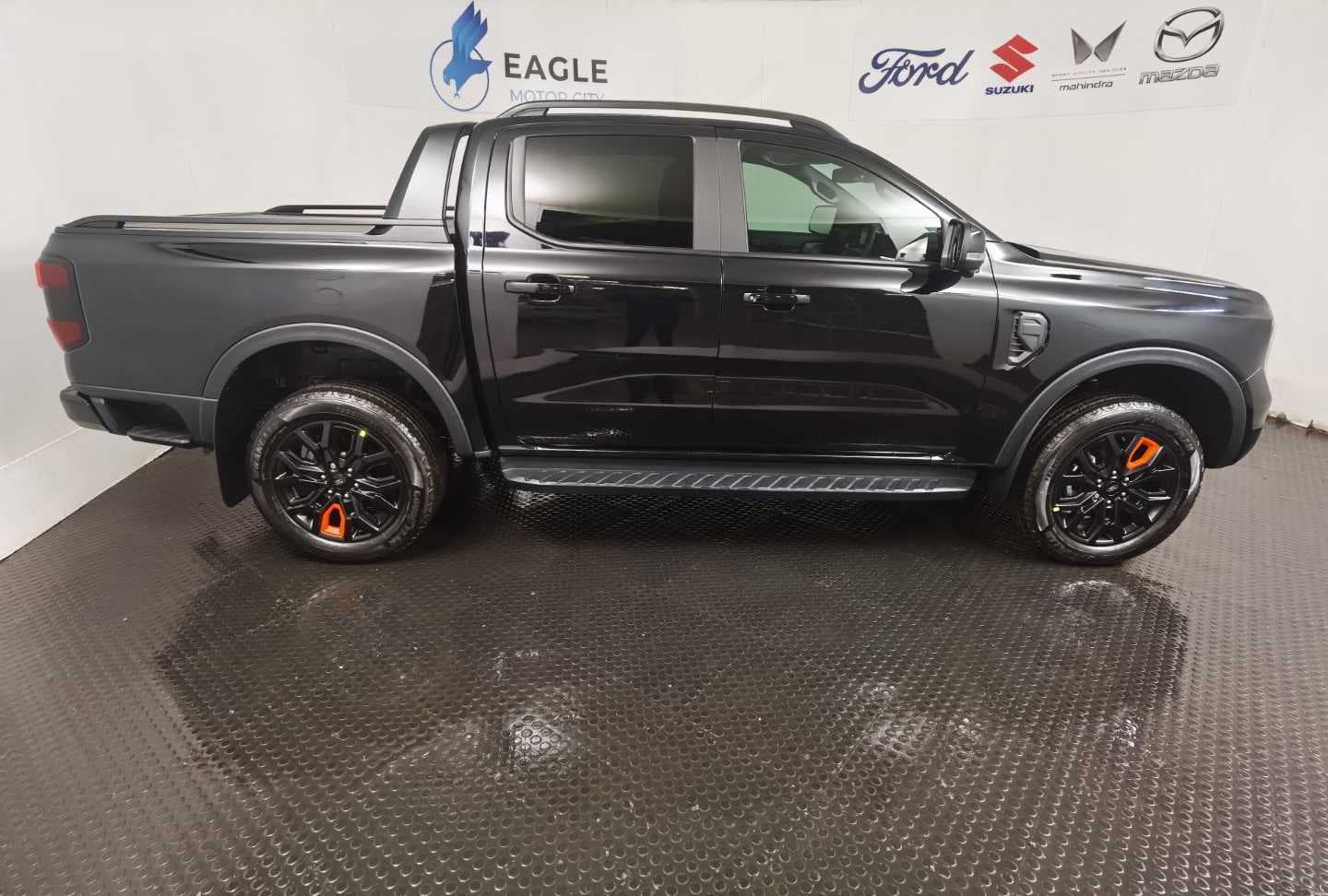 FORD RANGER 2.3 WILDTRAK A/T D/C P/U image 9