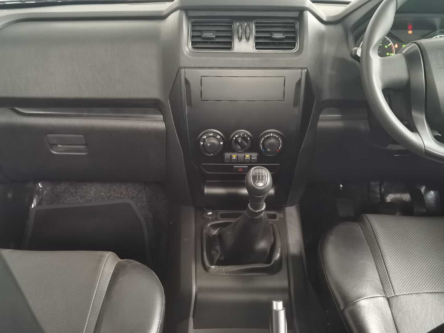 MAHINDRA PIK UP 2.2 mHAWK S4 P/U S/C image 11