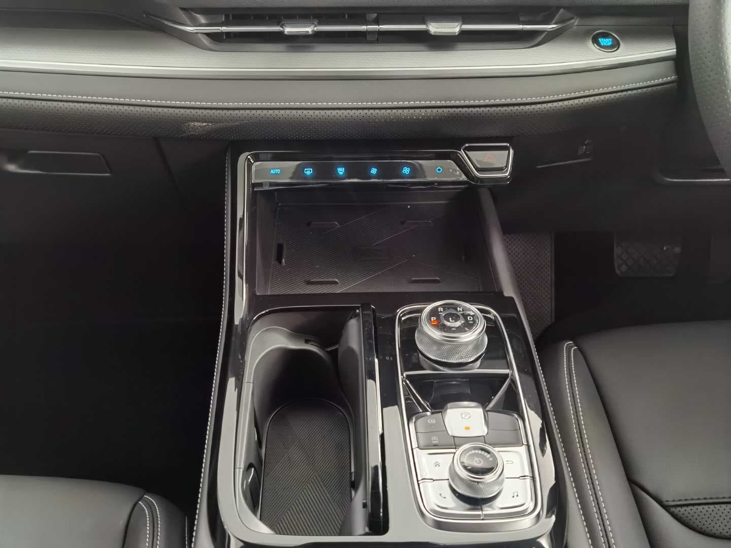 FORD TERRITORY TREND 1.8L ECOBOOST A/T image 14
