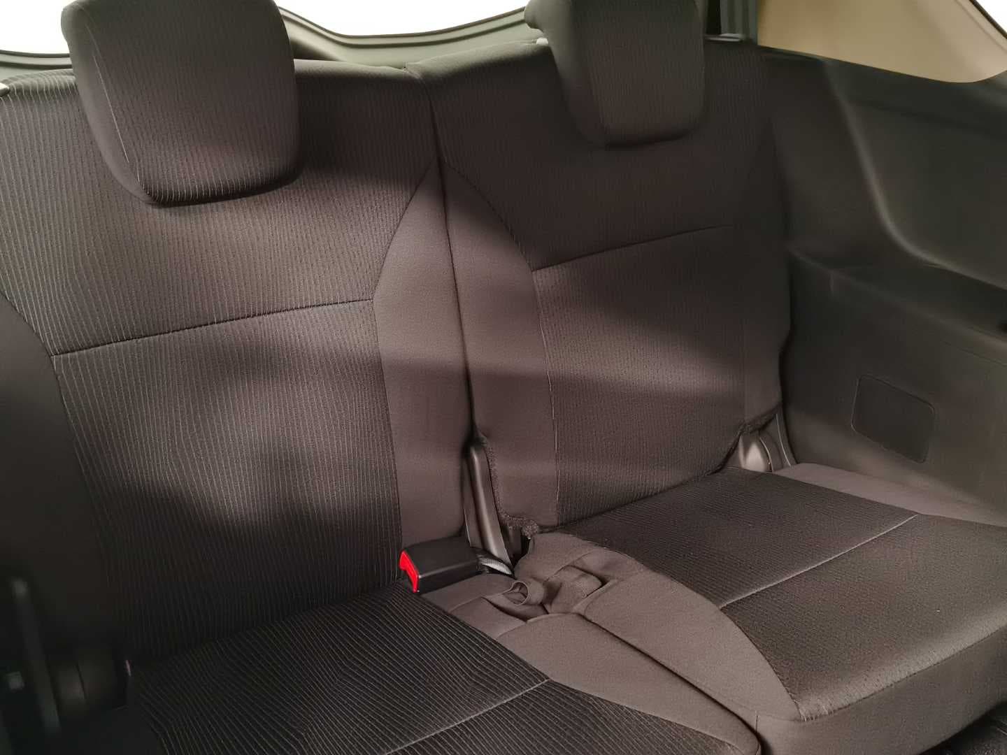 SUZUKI ERTIGA 1.5 GA image 24