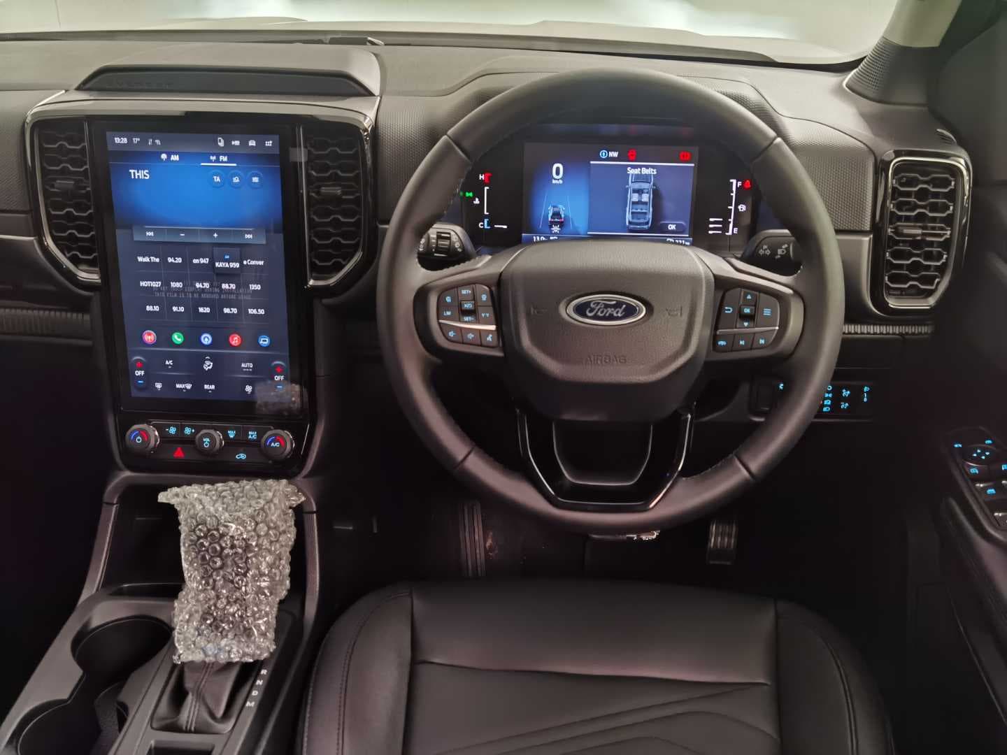 FORD EVEREST 2.0 SIT ACTIVE A/T image 19