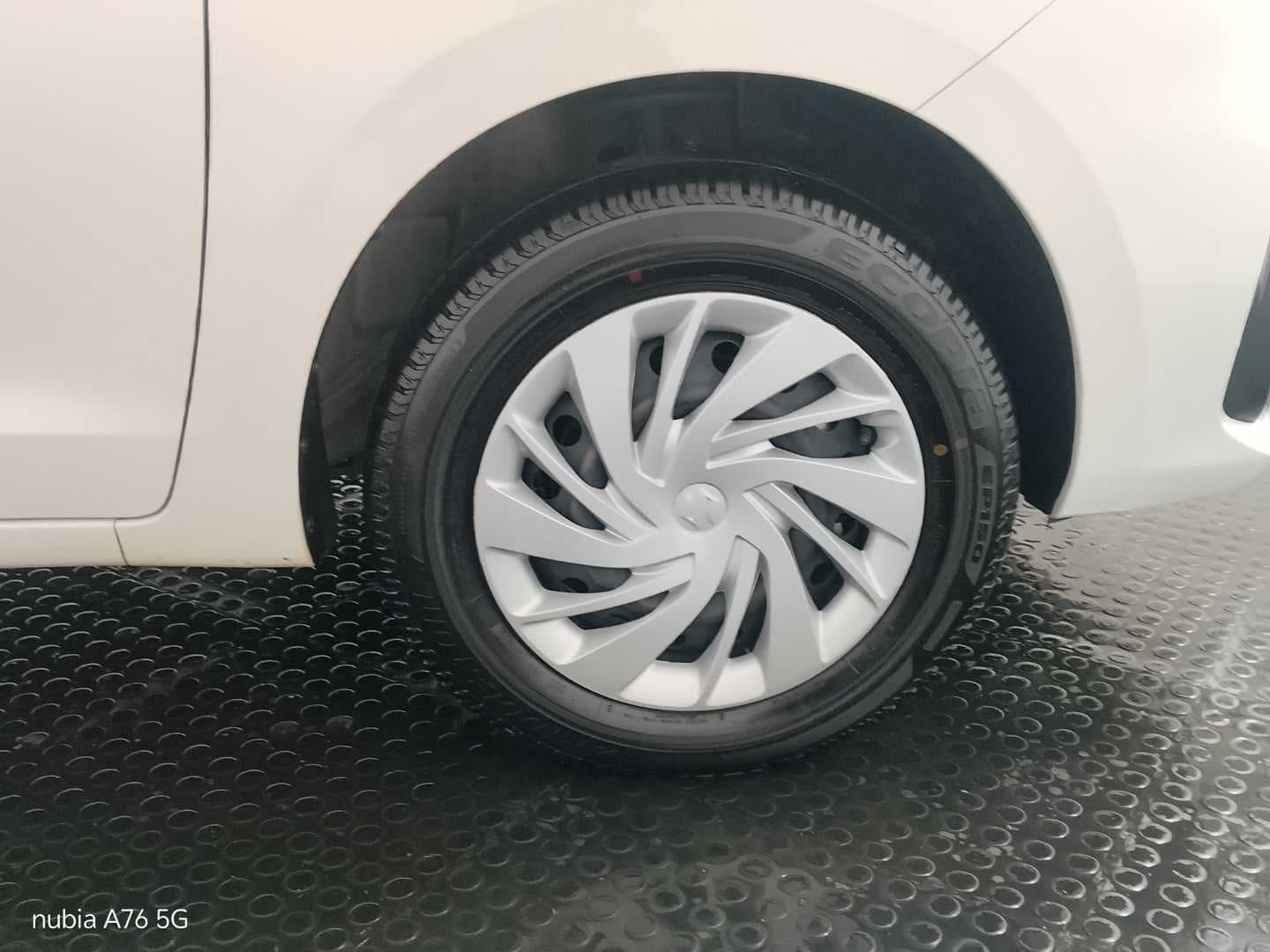 SUZUKI ERTIGA 1.5 GL A/T image 15
