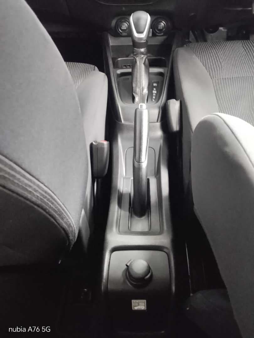 SUZUKI ERTIGA 1.5 GL A/T image 12