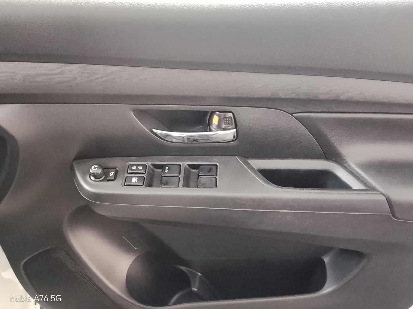 SUZUKI ERTIGA 1.5 GL A/T image 11