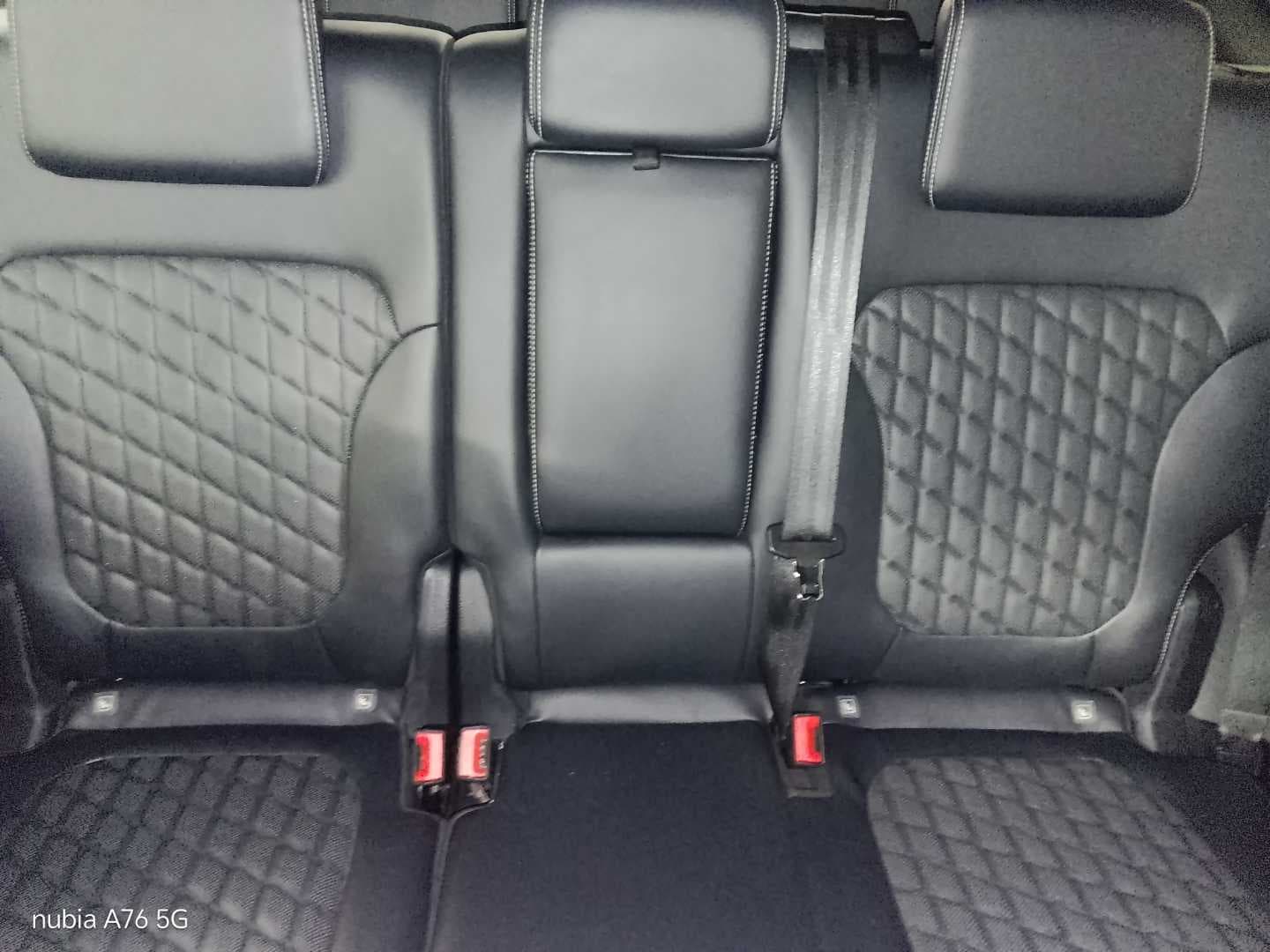 FORD EVEREST 3.0D V6 PLATINUM AWD A/T image 21
