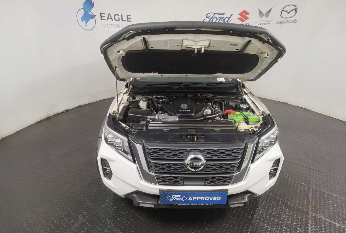 NISSAN NAVARA 2.5DDTI LE/LE PLUS 4X4 A/T D/C P/U image 4
